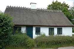 Fiskehuset, Byvejen 10 på 56 m2 er bygget i 1879 