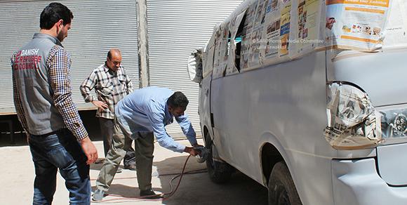 Den 42-årige far til tre, Hisham Birekdar, mistede alt hvad han ejede, da krigen brød ud i Syrien, og han måtte flygte fra sit hjem i Al Bayada til byen Homs.