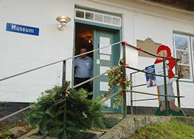 julemarked der holdes i weekenden den 5. og 6. december kl. 11 til 16