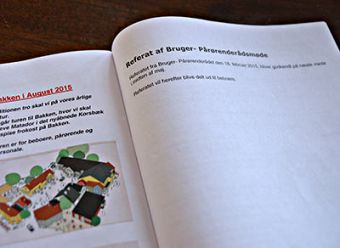 om et kuriosum indeholder ”Lystholm Nyt”, der udkom 1. maj, denne blanke side. Her skulle referatet fra Bruger og Pårørenderådets møde den 18. februar 2015 havde stået.