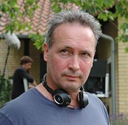 Filmen er instrueret af Carsten Rudolf