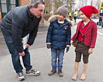 På søndag den 9. november er "smugkik" på julefilmen "Familien Jul" i Humle Bio i Humlebæk